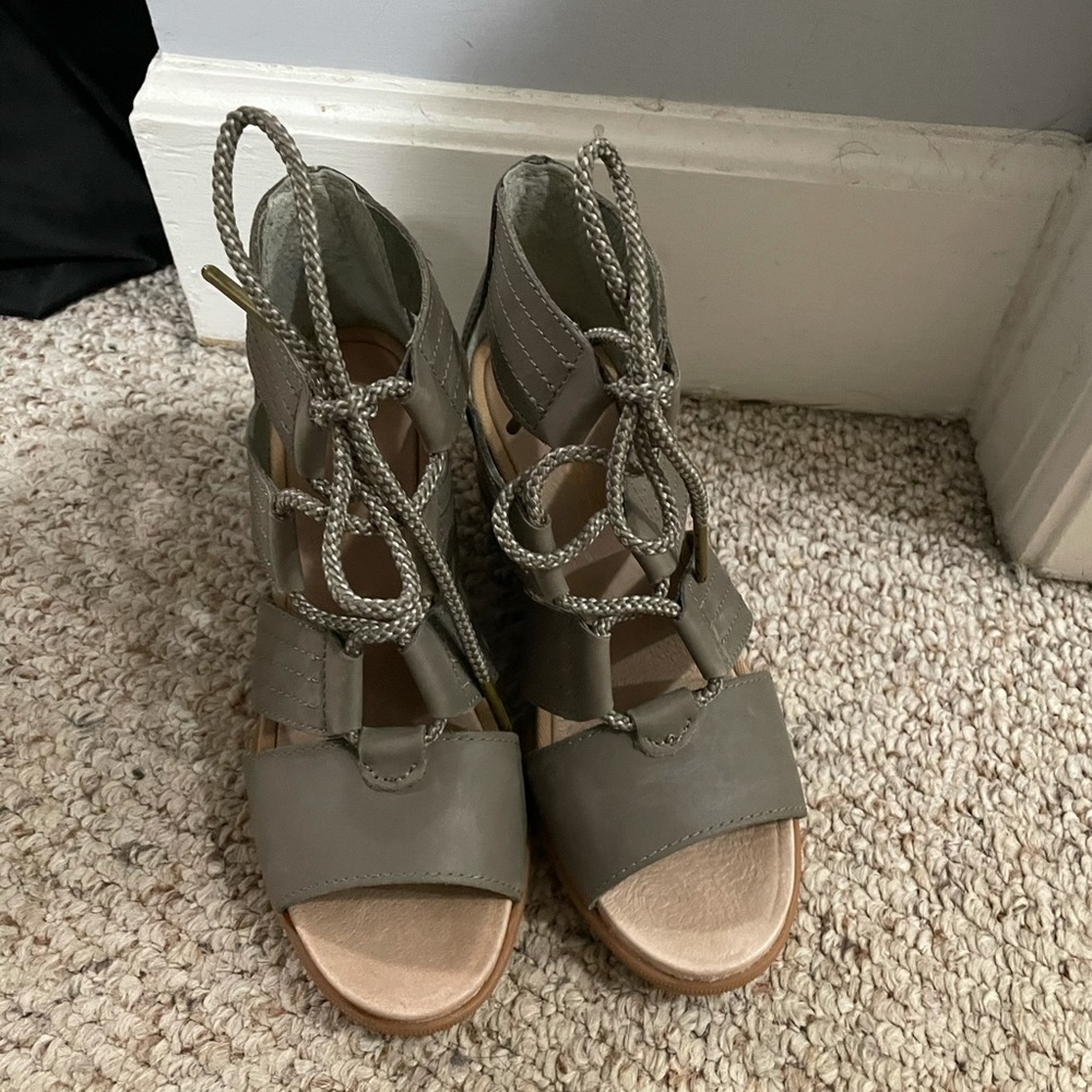 Sorel Wedges